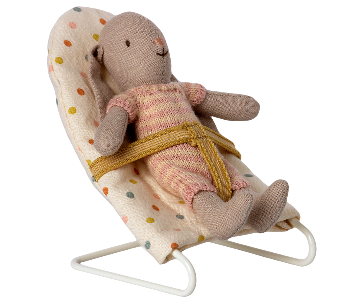 Babysitter, Micro - Image 2